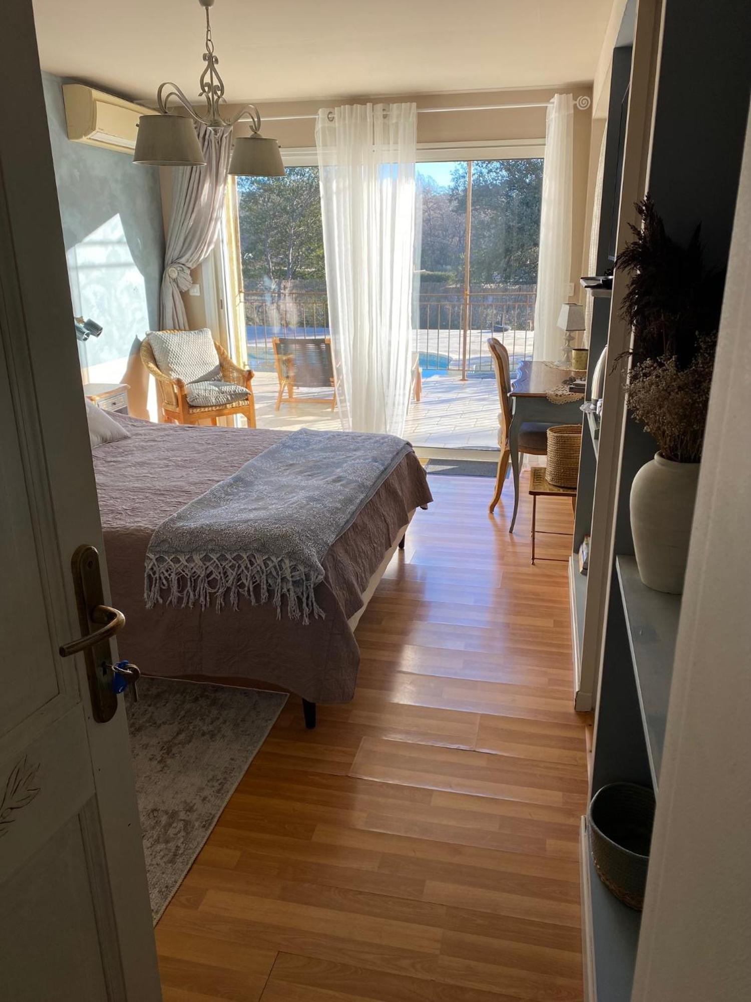 Bed and Breakfast L'Eveil En Provence Entrecasteaux Zewnętrze zdjęcie