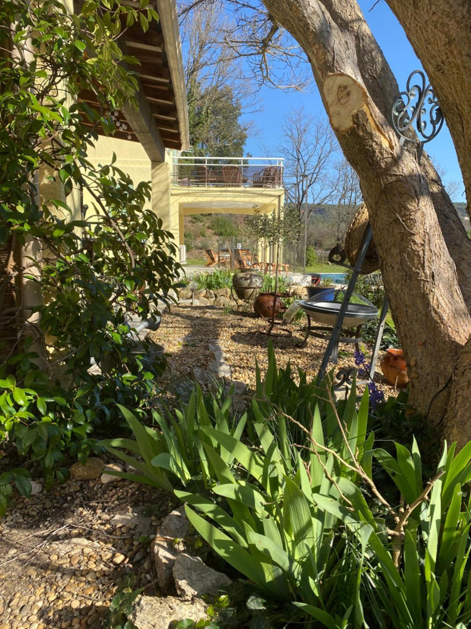 Bed and Breakfast L'Eveil En Provence Entrecasteaux Zewnętrze zdjęcie