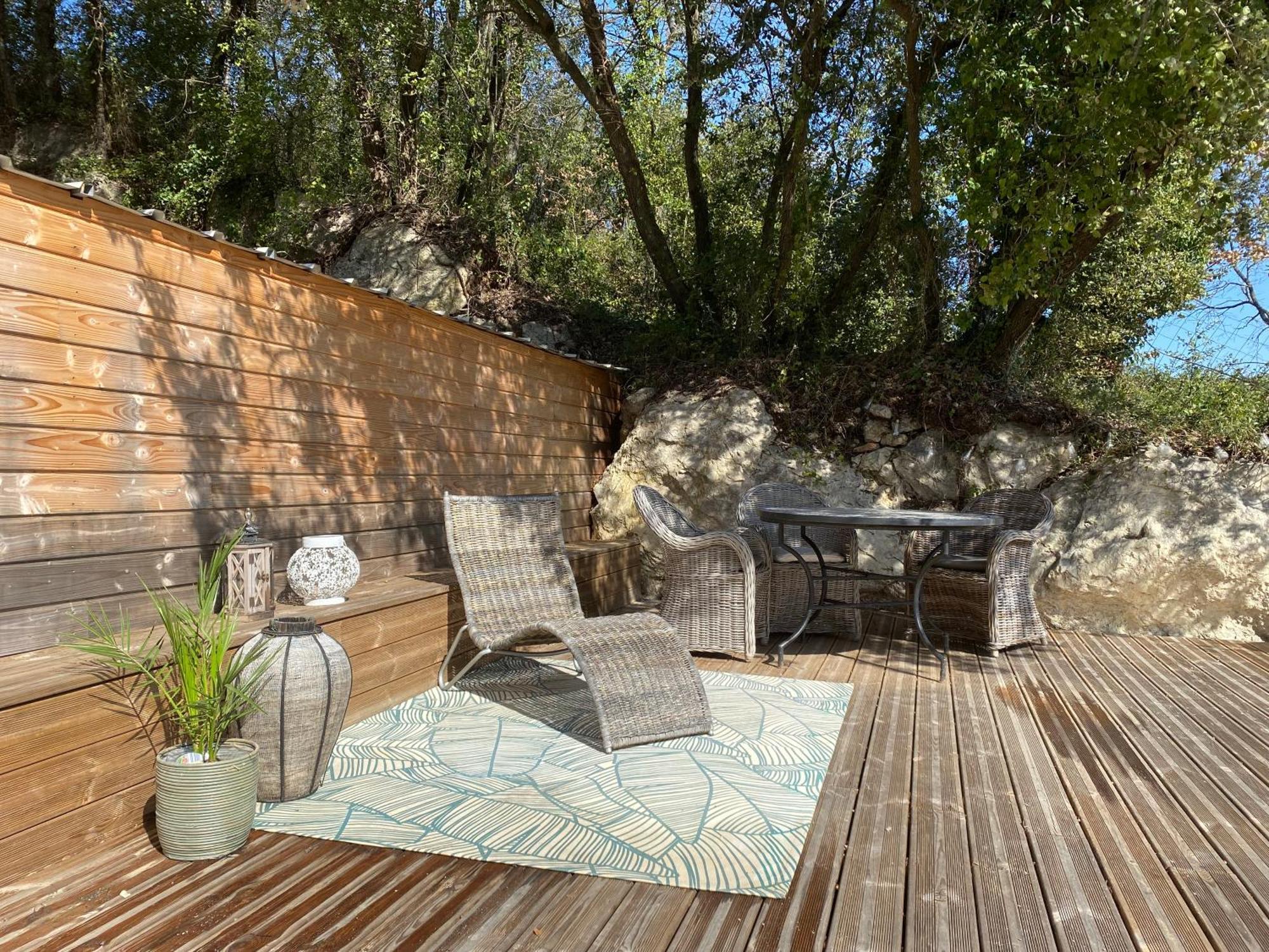 Bed and Breakfast L'Eveil En Provence Entrecasteaux Zewnętrze zdjęcie