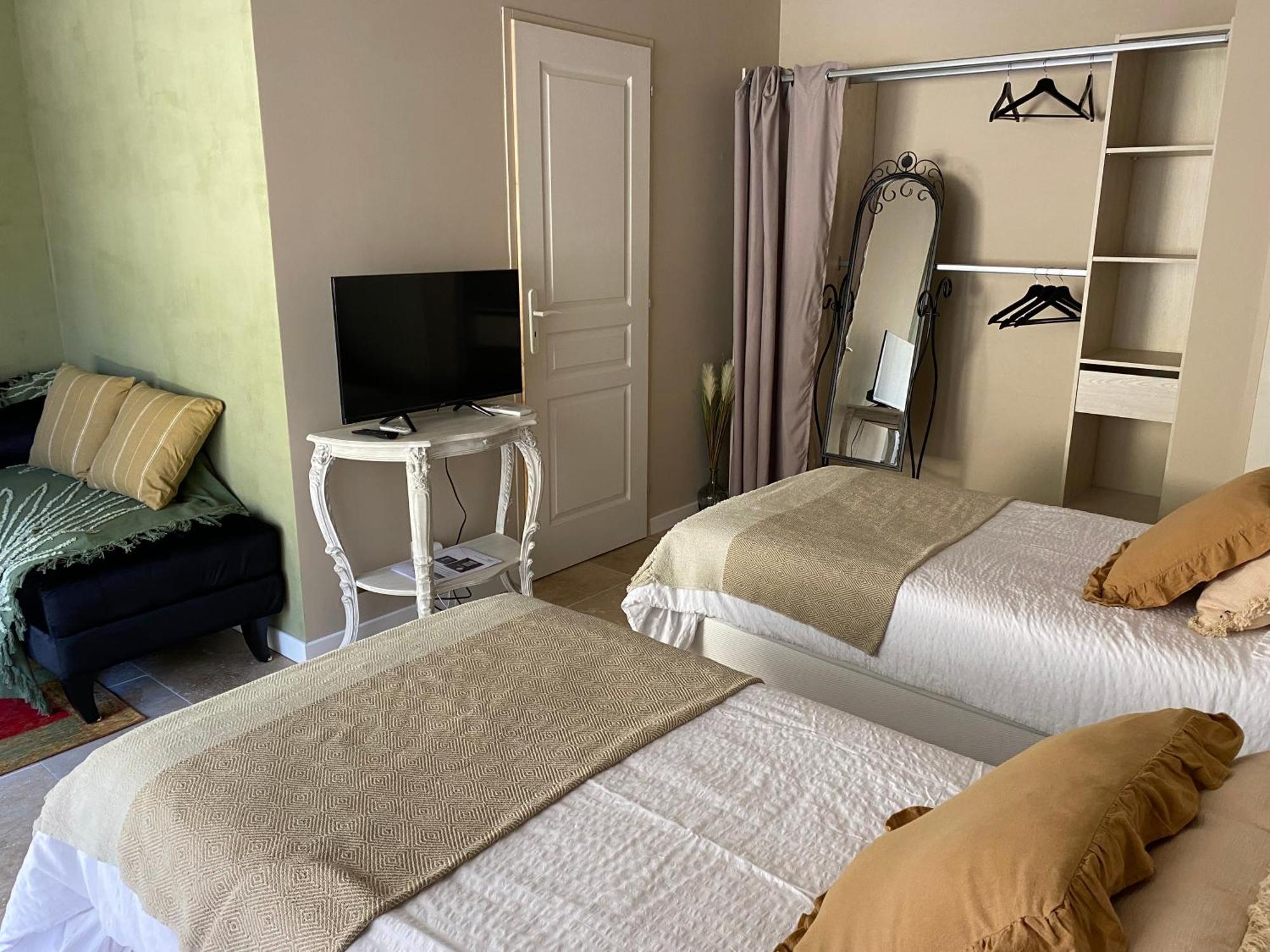 Bed and Breakfast L'Eveil En Provence Entrecasteaux Zewnętrze zdjęcie